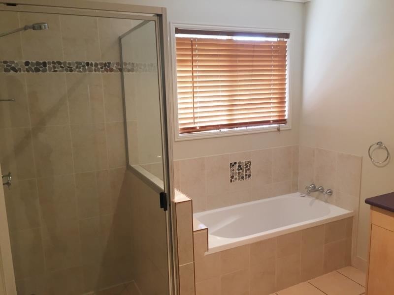 5 Thorsen Close, Gracemere QLD 4702